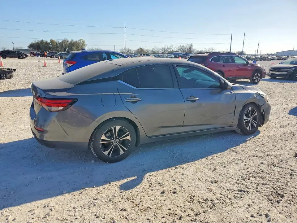 2022 NISSAN SENTRA SV  