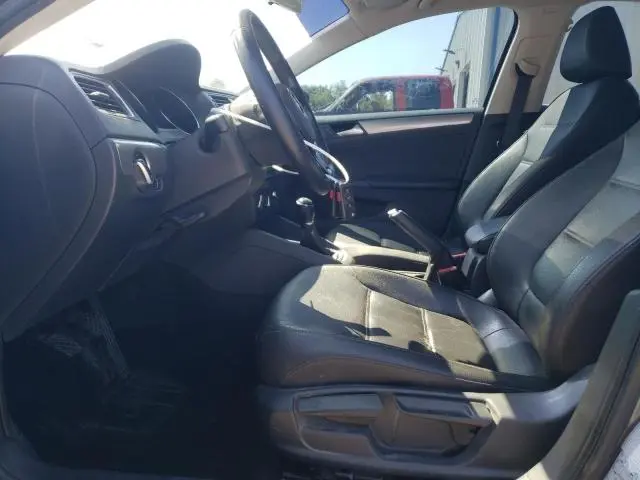 2017 VOLKSWAGEN JETTA SE  