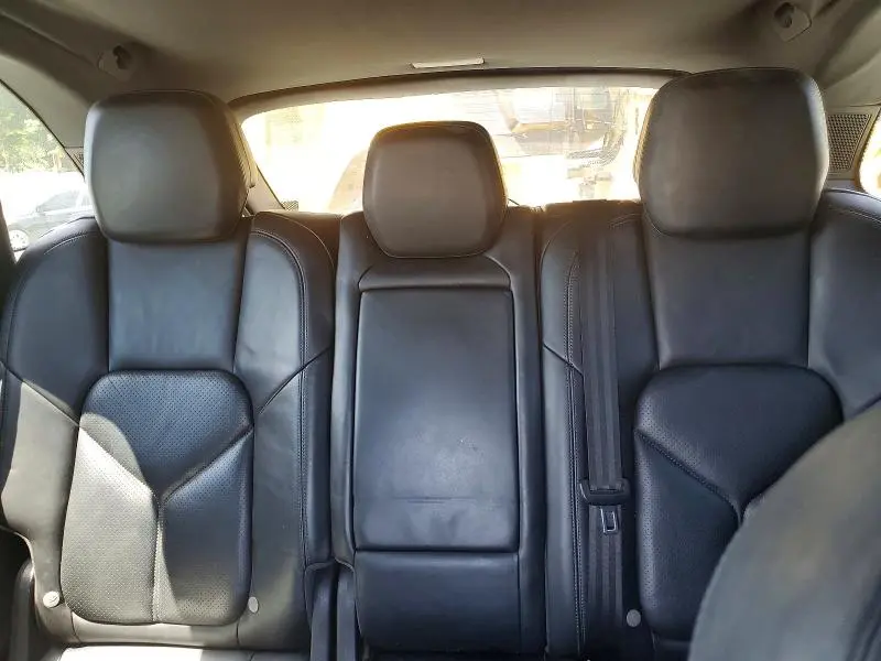 2013 PORSCHE CAYENNE   