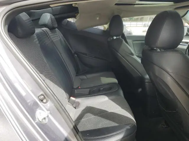 2012 HYUNDAI VELOSTER 