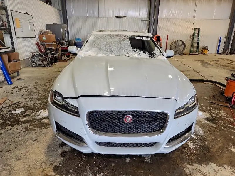2016 JAGUAR XF PRESTIGE  
