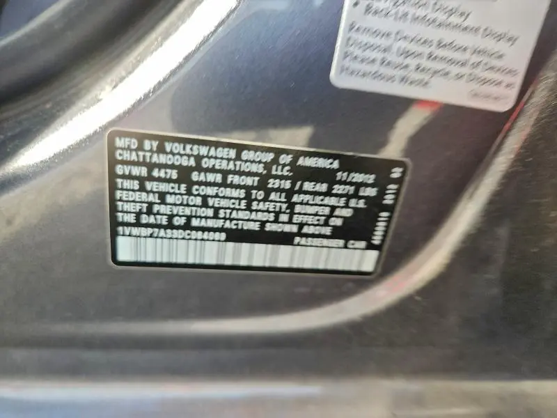 2013 VOLKSWAGEN PASSAT SE  