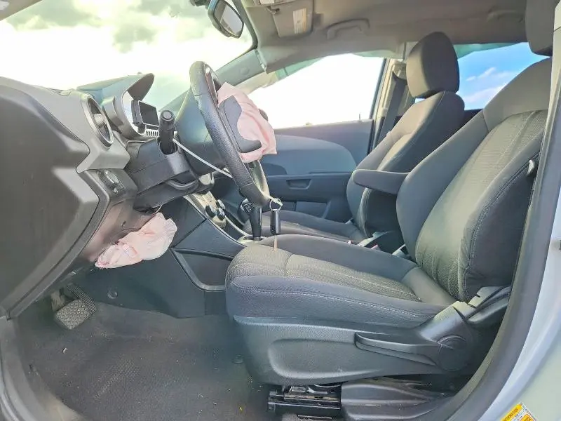 2015 CHEVROLET SONIC LT  