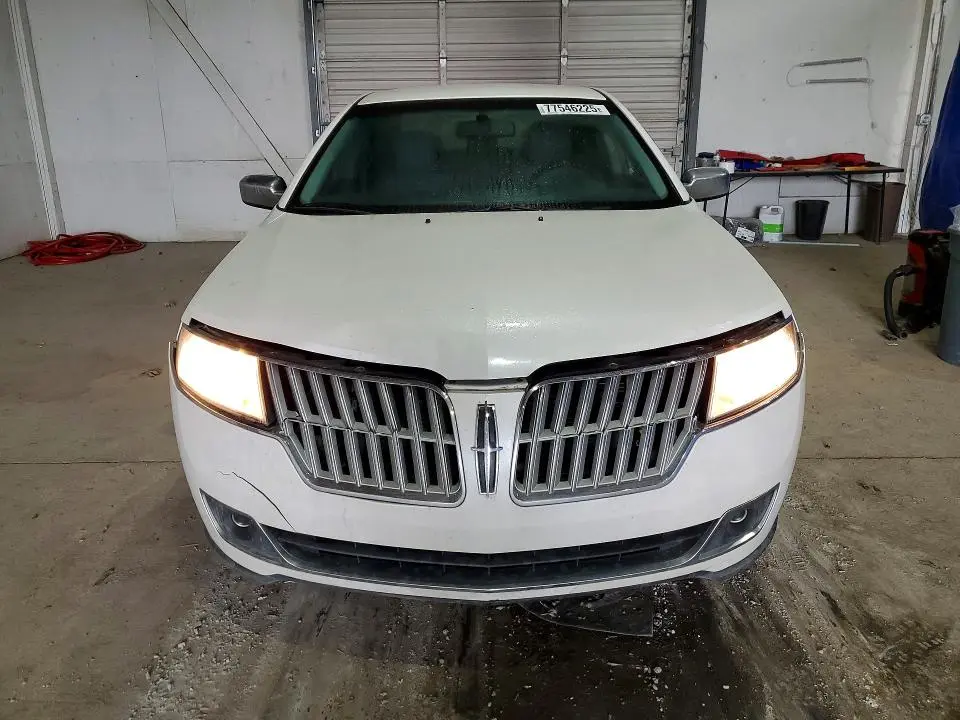 2010 LINCOLN MKZ   