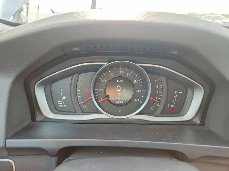 2017 VOLVO S60   