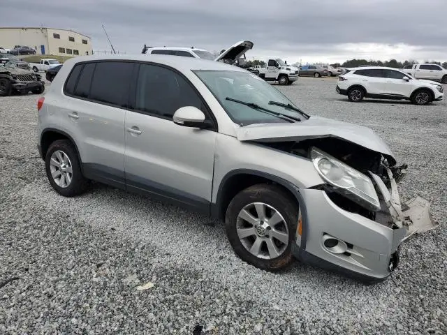 2010 VOLKSWAGEN TIGUAN S  