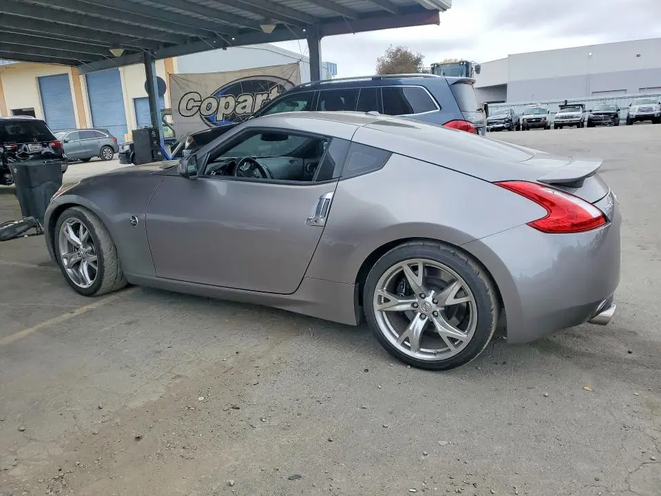 2010 NISSAN 370Z BASE  