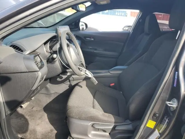 2019 TOYOTA C-HR XLE  