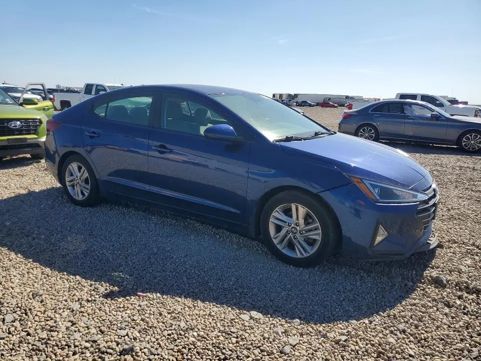 2019 HYUNDAI ELANTRA SEL  