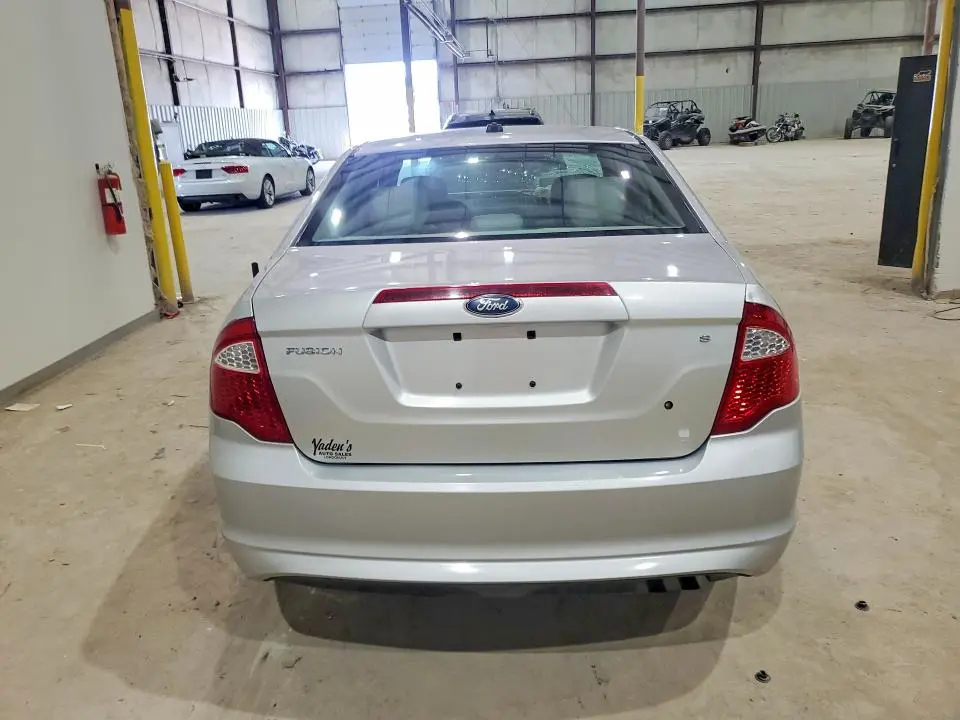 2011 FORD FUSION S  