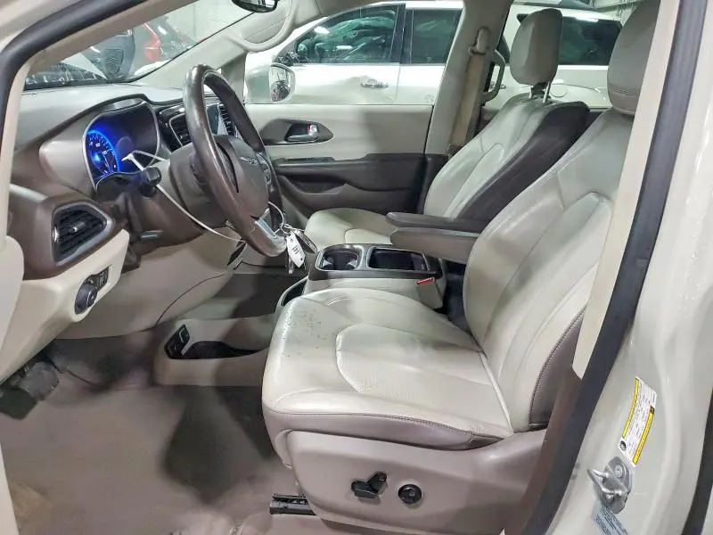 2017 CHRYSLER PACIFICA TOURING L PLUS  