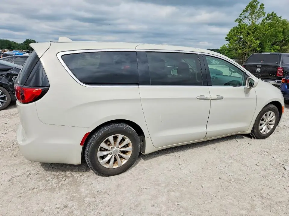 2020 CHRYSLER PACIFICA TOURING  