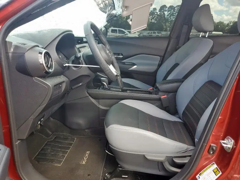 2024 NISSAN KICKS SR  