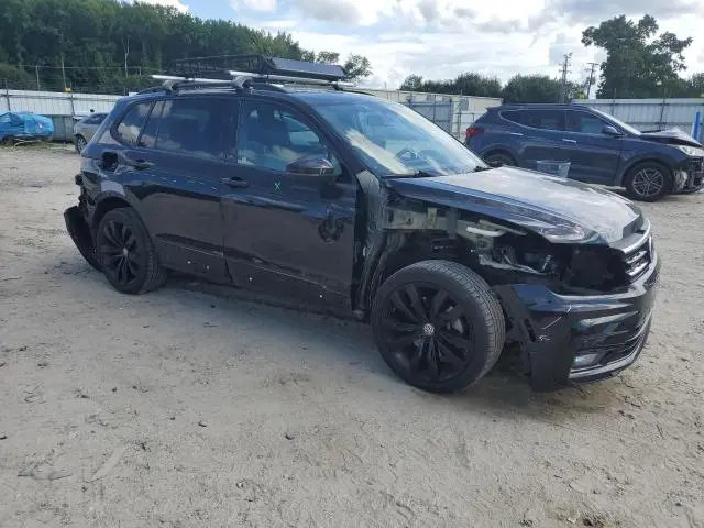 2020 VOLKSWAGEN TIGUAN SE  