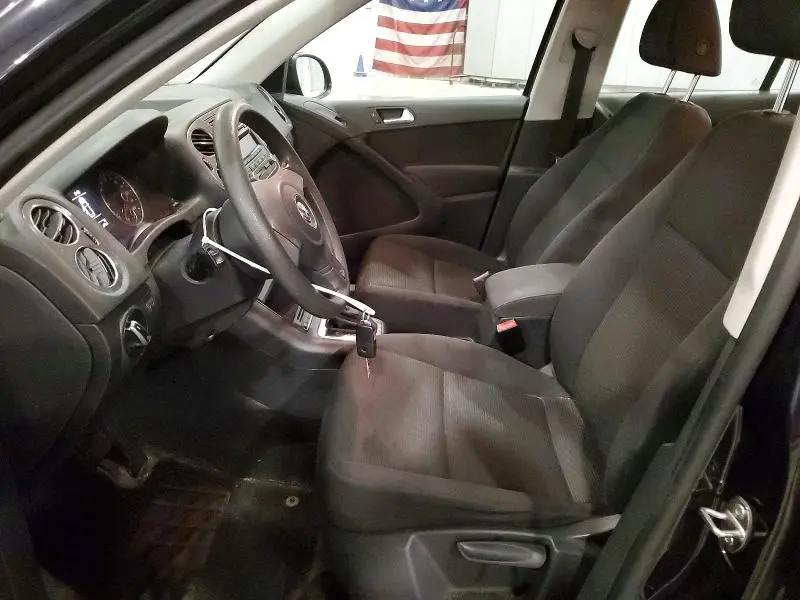 2012 VOLKSWAGEN TIGUAN S  