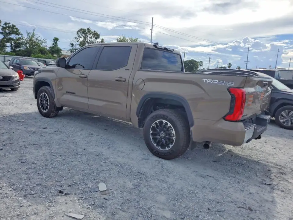 2026 TOYOTA TUNDRA SR5  