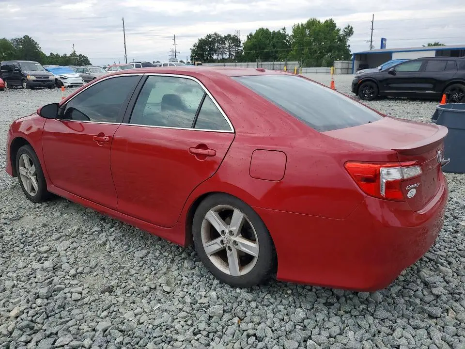 2012 TOYOTA CAMRY SE  
