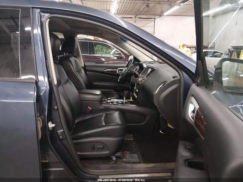 2016 NISSAN PATHFINDER SL