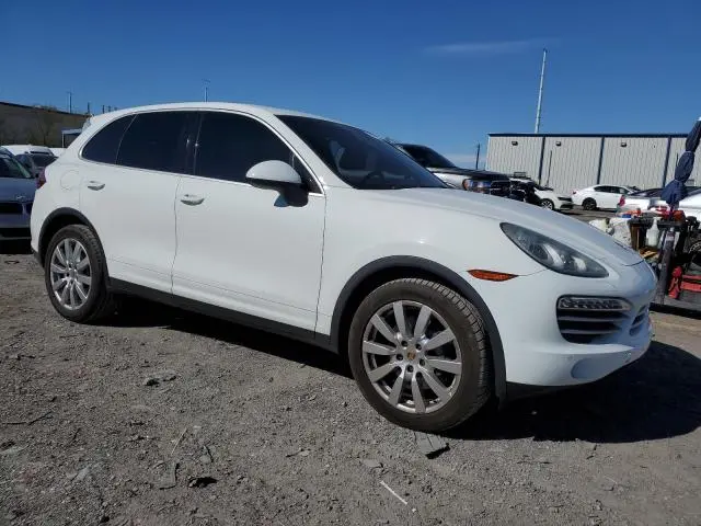 2014 PORSCHE CAYENNE   