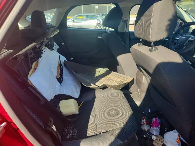 2014 FORD FOCUS SE  
