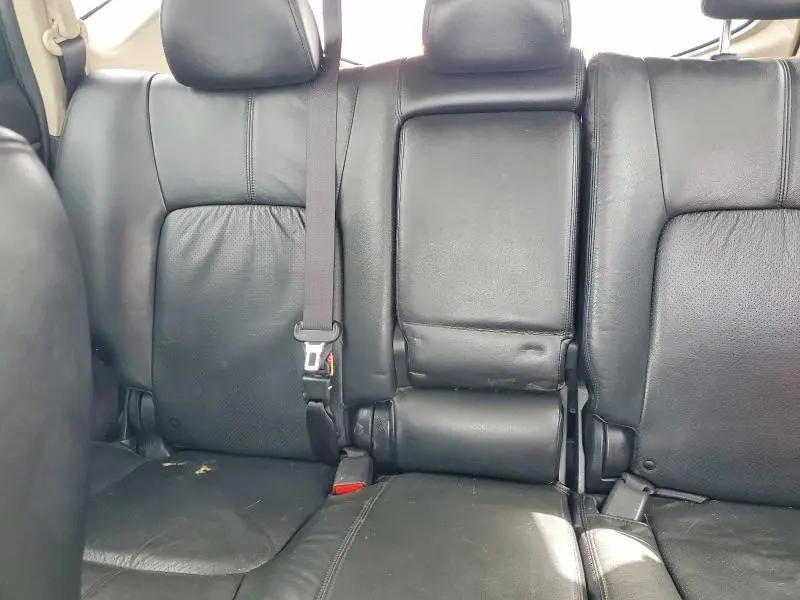 2010 NISSAN MURANO S  