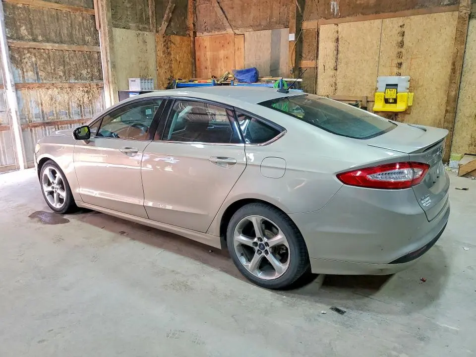 2015 FORD FUSION SE  