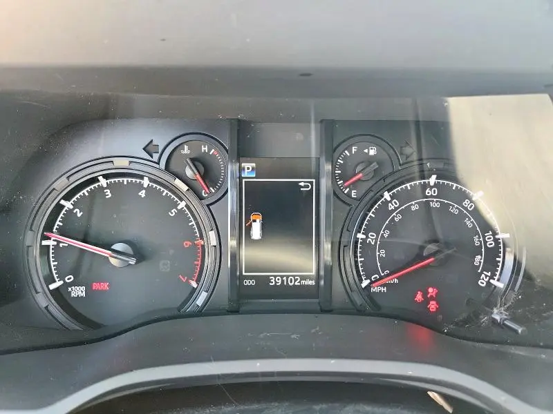 2023 TOYOTA 4RUNNER SR5  