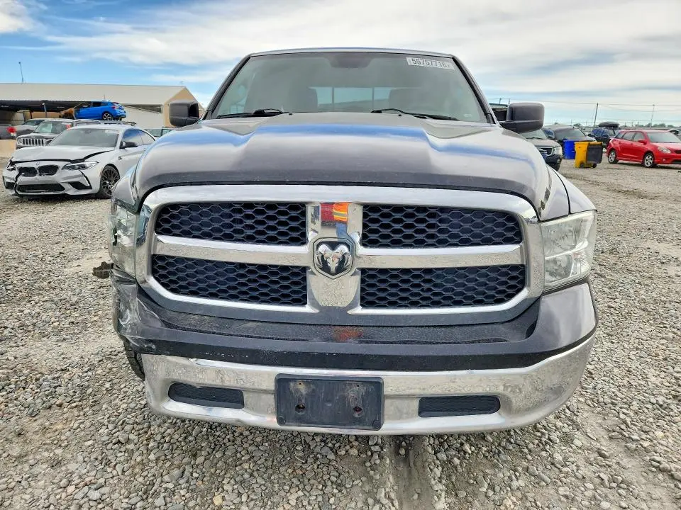 2013 RAM 1500 SLT  