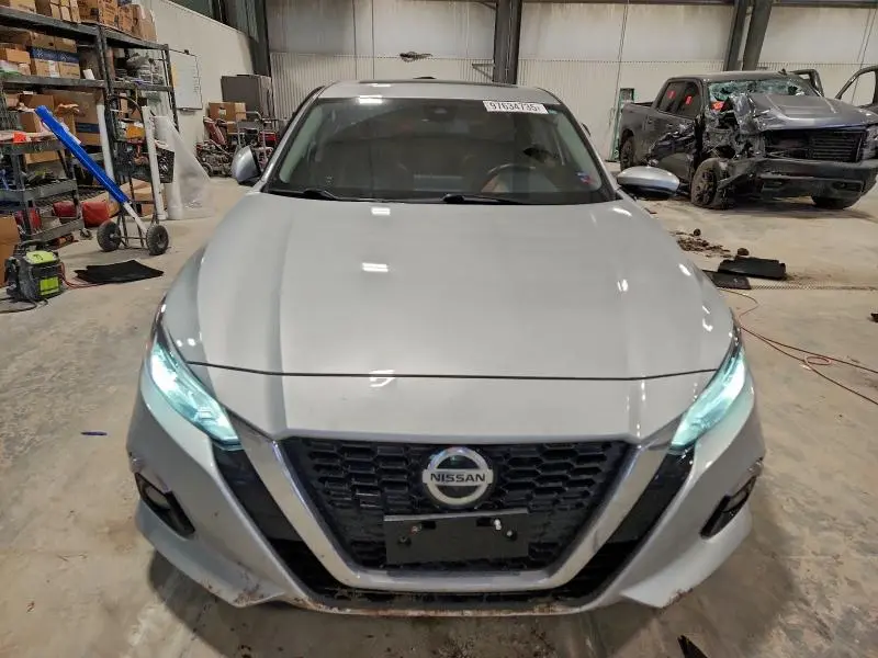 2019 NISSAN ALTIMA SL  