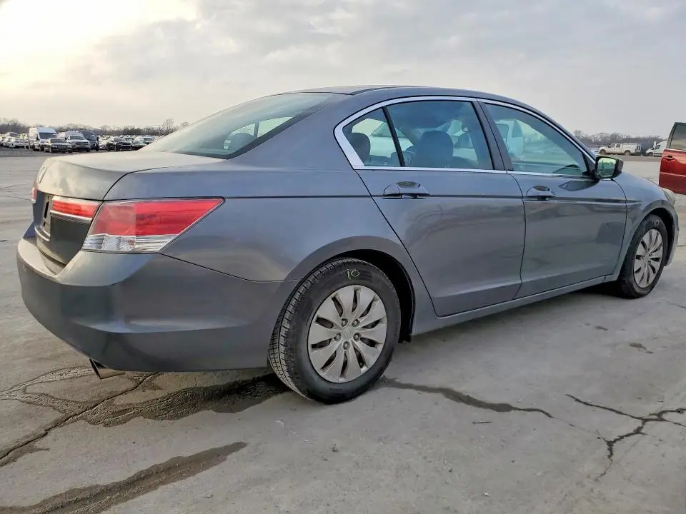 2011 HONDA ACCORD LX  