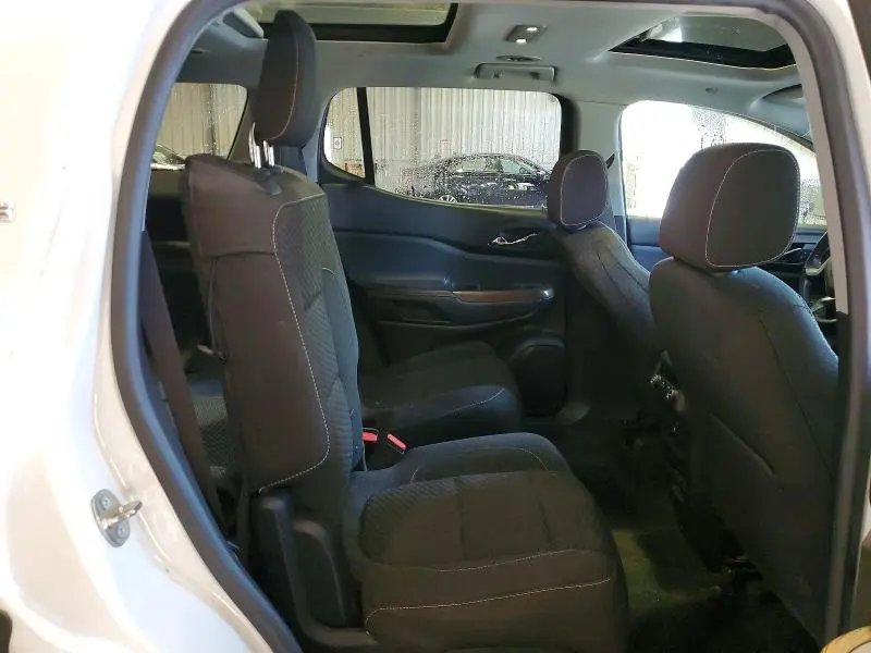 2017 GMC ACADIA SLE  