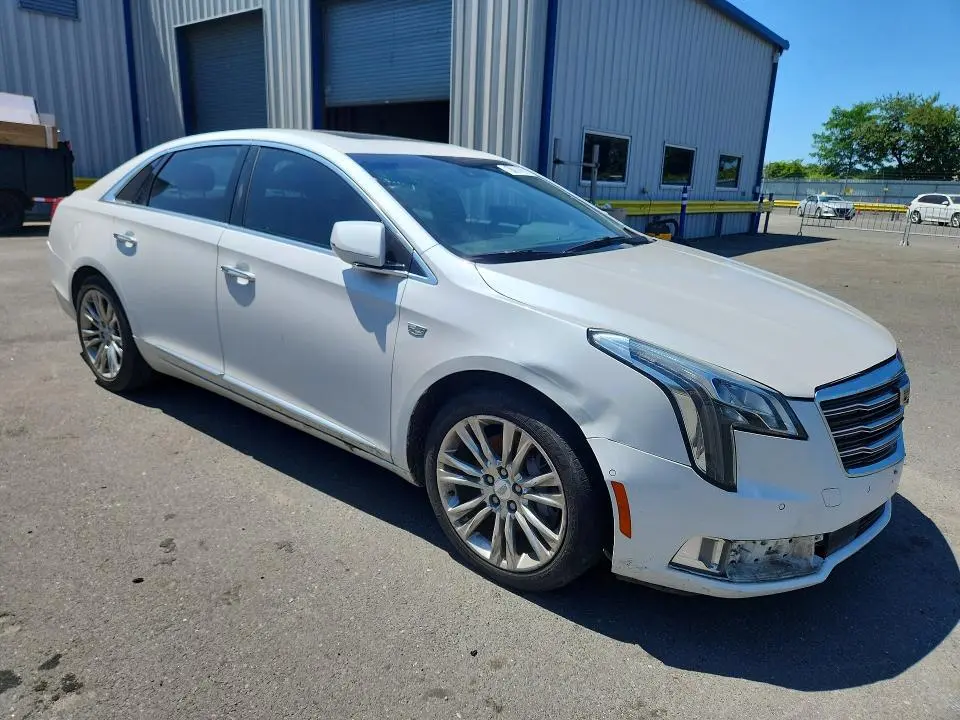 2018 CADILLAC XTS LUXURY  