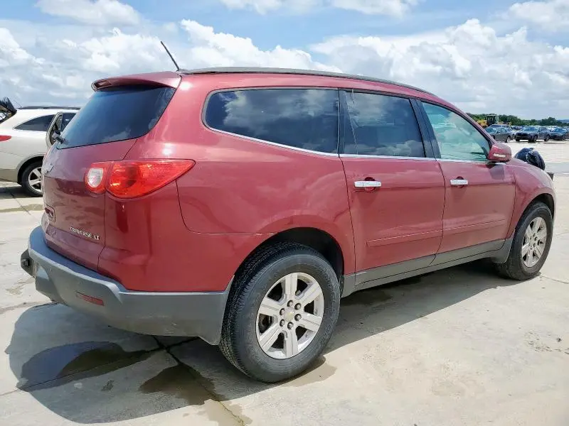 2011 CHEVROLET TRAVERSE LT  