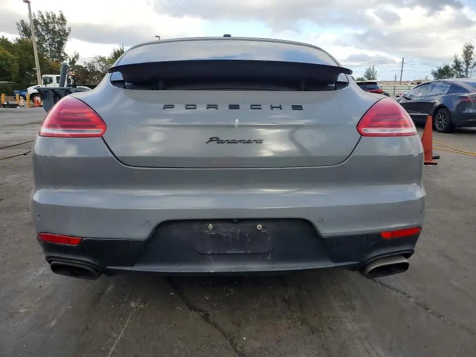 2014 PORSCHE PANAMERA 2  