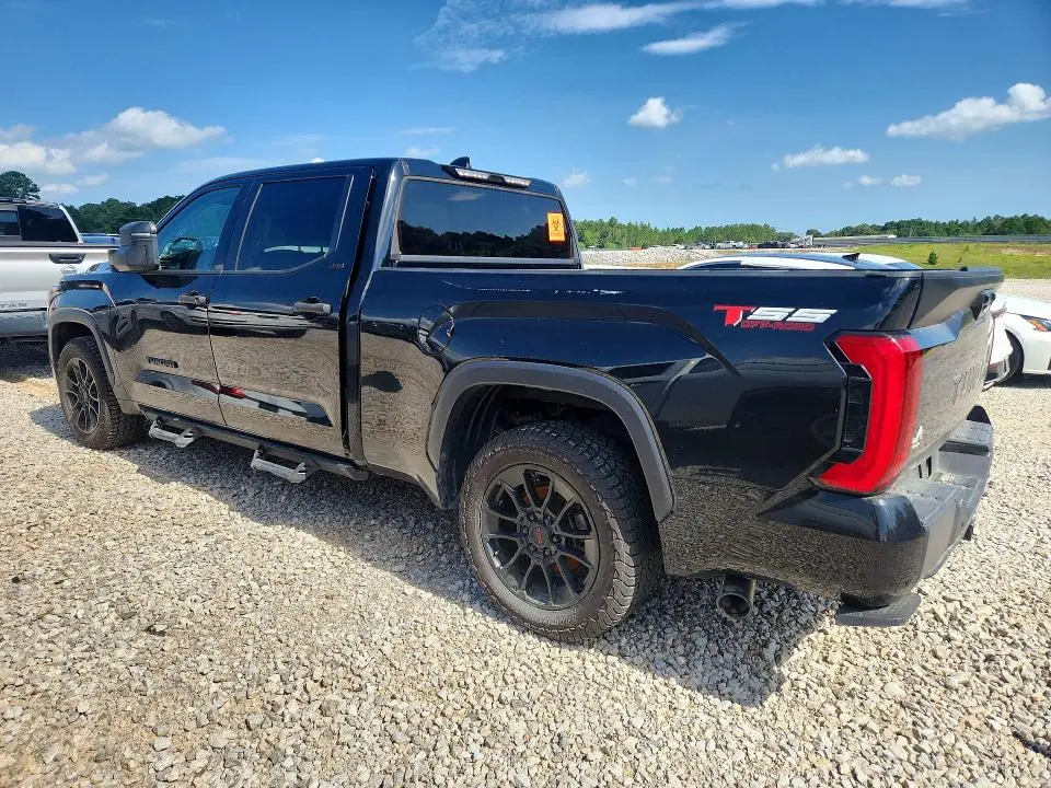 2023 TOYOTA TUNDRA CREWMAX SR5  