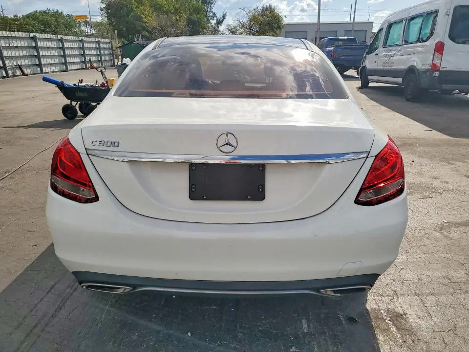 2017 MERCEDES-BENZ C 300  