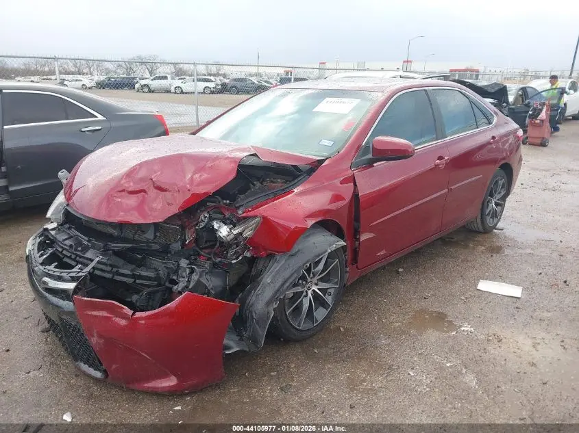 2015 TOYOTA CAMRY XSE