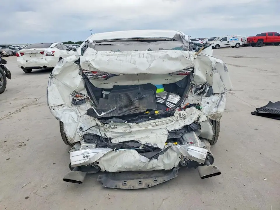 2013 TOYOTA AVALON XLE  