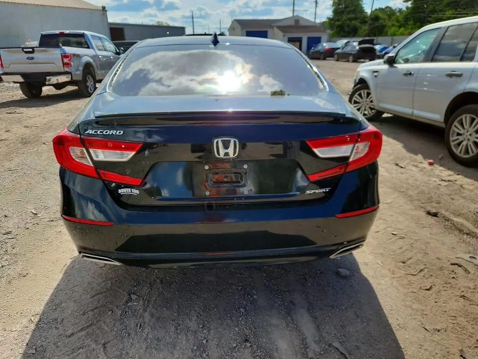 2021 HONDA ACCORD SPORT  