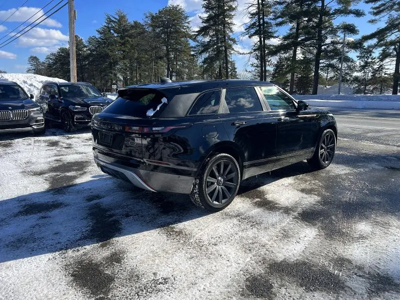 2018 LAND ROVER RANGE ROVER VELAR R-DYNAMIC SE  