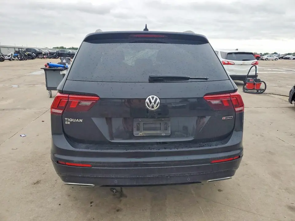 2021 VOLKSWAGEN TIGUAN SE  