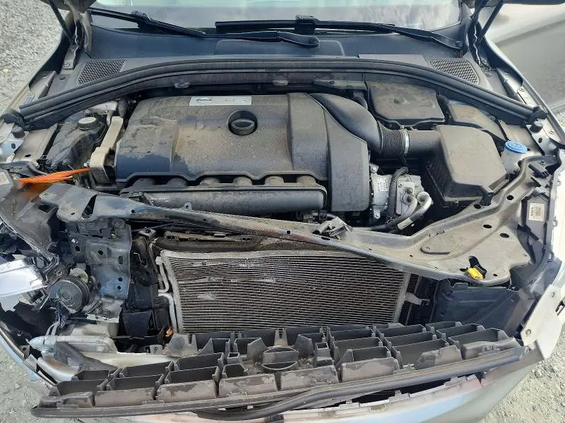 2016 VOLVO XC60 T6 PREMIER  