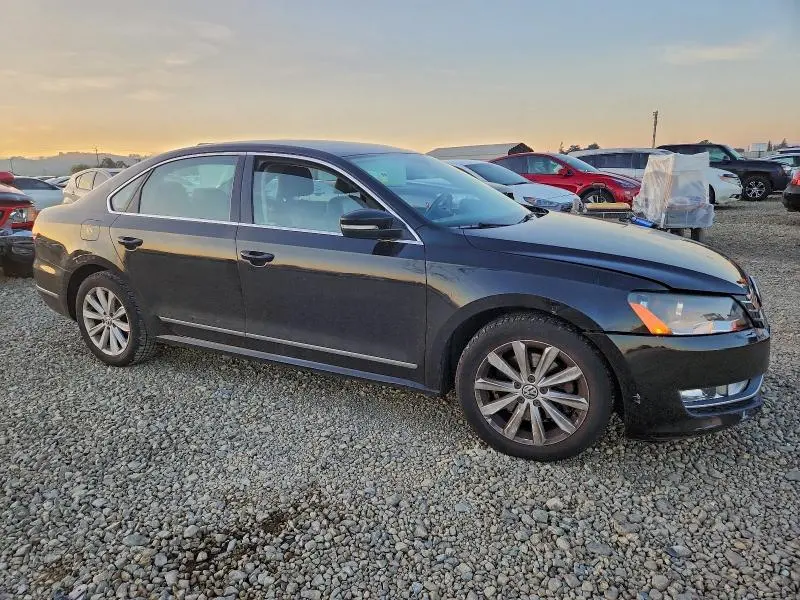 2013 VOLKSWAGEN PASSAT SEL  