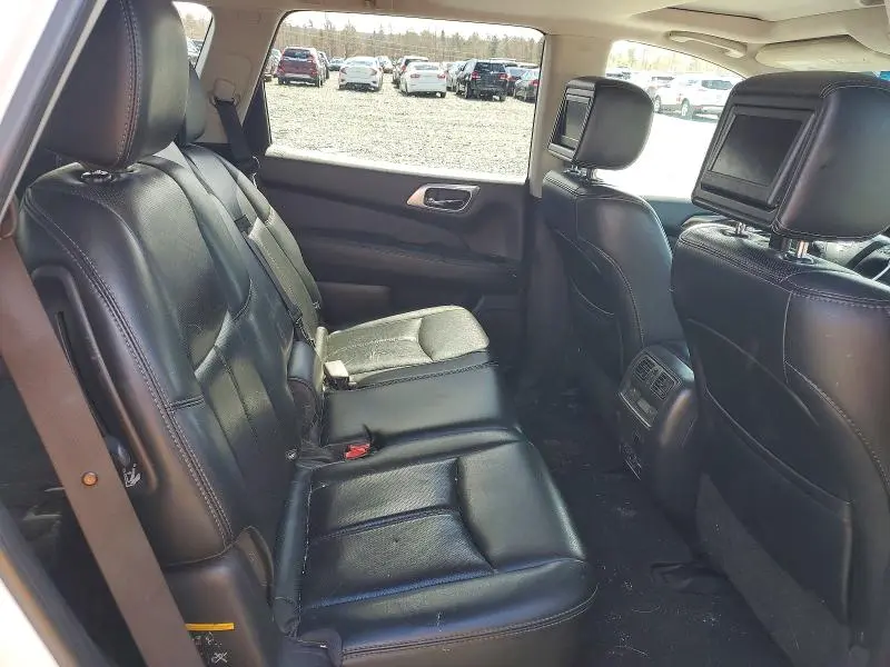 2016 NISSAN PATHFINDER S  