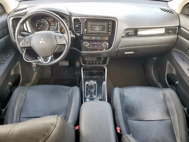 2017 MITSUBISHI OUTLANDER SE  