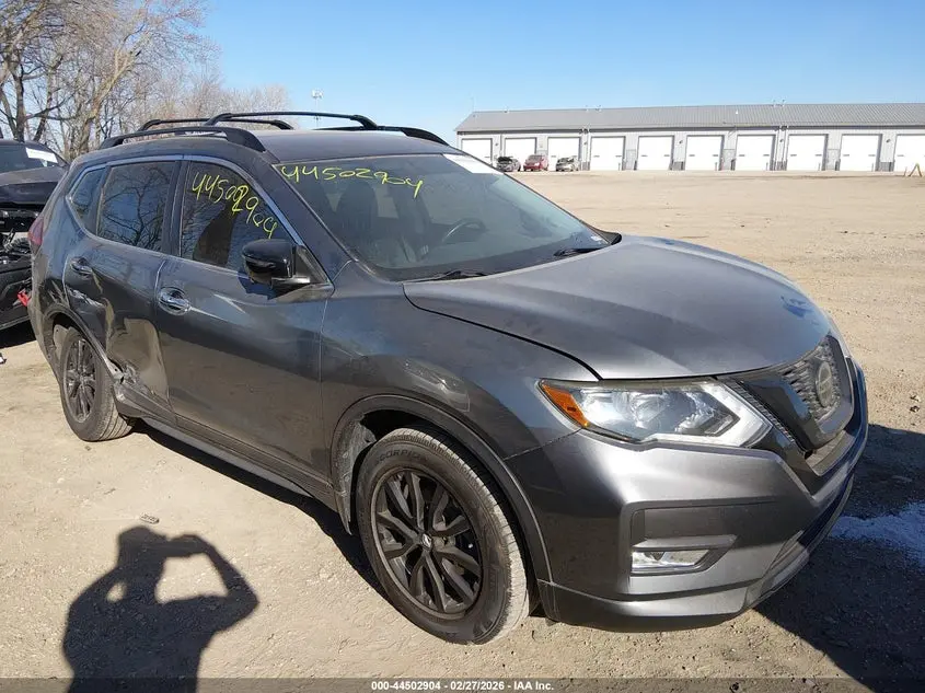 2018 NISSAN ROGUE SV