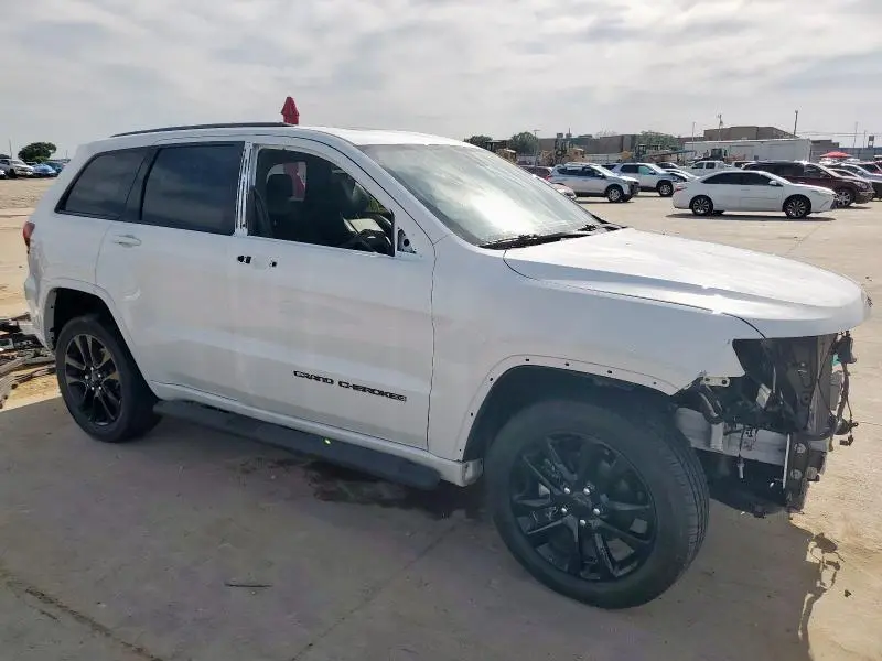 2020 JEEP GRAND CHEROKEE LAREDO  