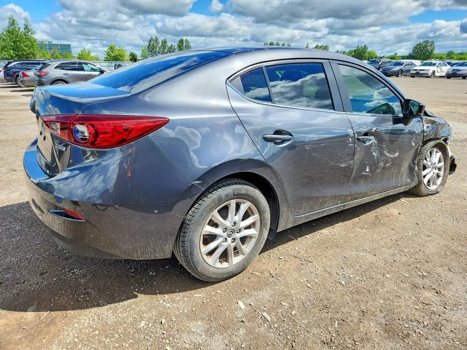 2017 MAZDA 3 TOURING  