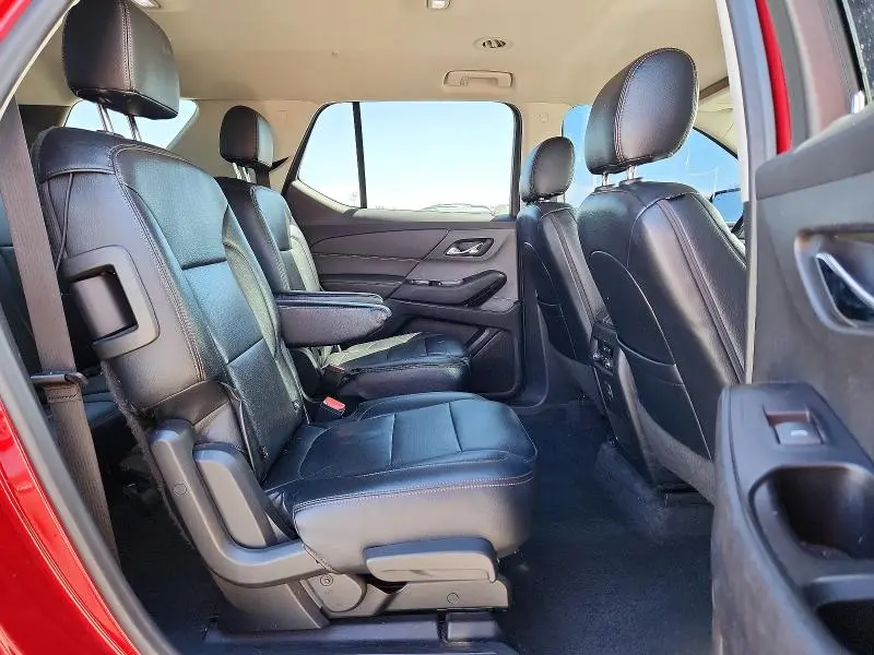 2019 CHEVROLET TRAVERSE LT  