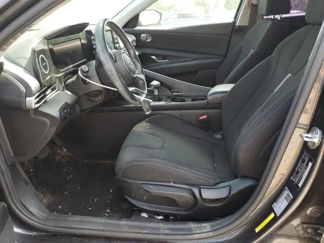 2021 HYUNDAI ELANTRA SEL  